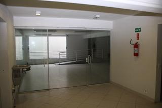 Imóvel com Renda / Prédio Comercial com Elevador 1.664 m² em São Caetano do Sul.
