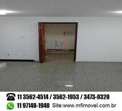 Sala Comercial de 37 m² para Locação ao lado do Metrô São Bento