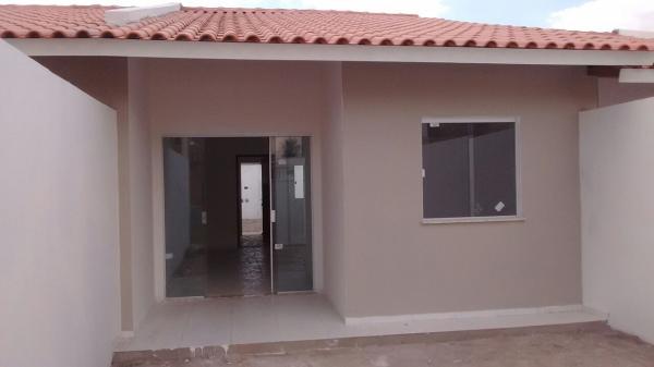 Excelente casa na Gabriela (Financia) Oportunidade