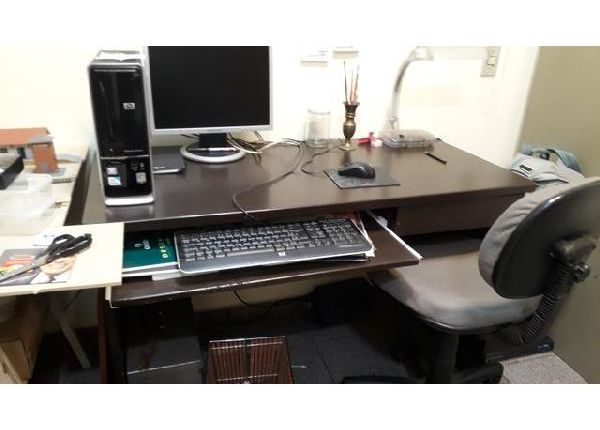 Escrivaninha para computador - Mesas e cadeiras