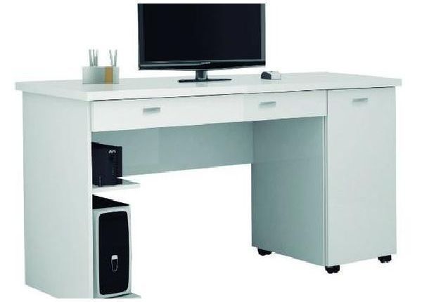 Escrivaninha / mesa de computador novas - Mesas e cadeiras