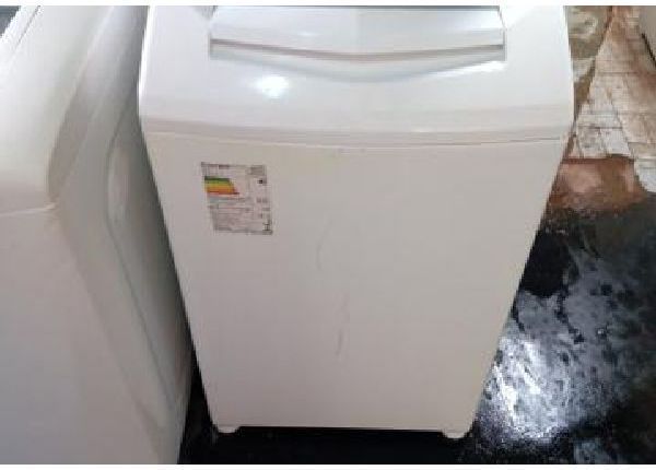 Vendo 01 máquina de lavar roupas Brastemp 09 kilos revisada com 03 meses de garantia - Lava-roupas e secadoras