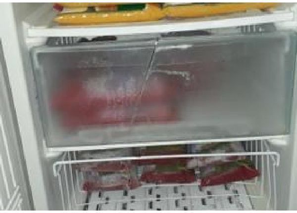 Vendo esse freezer - Geladeiras e freezers