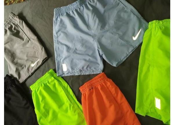 Shorts Neon Nike - Shorts e Bermudas