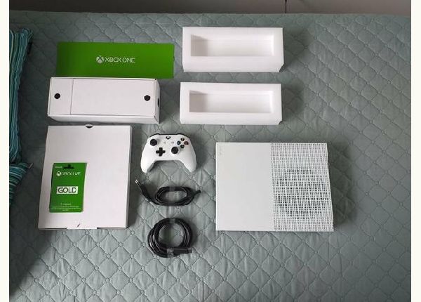 Xbox one S - Videogames