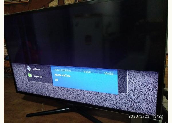 Vendo smart tv samsung 42 polegadas - TVs