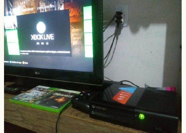 Xbox 360 Vendo ou Troco - Videogames