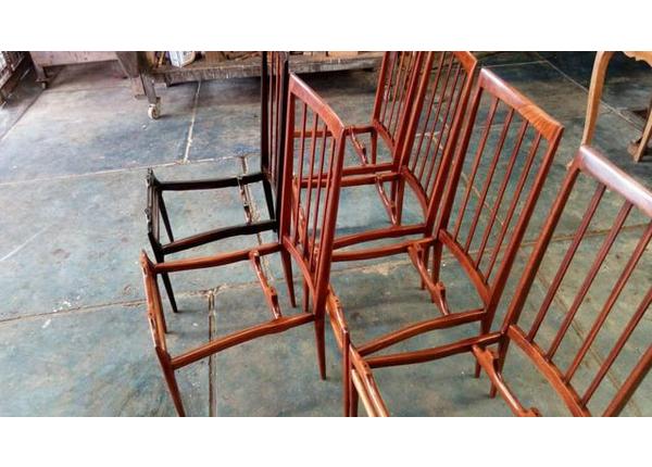 Cadeiras antigas ( scapinelli) - Mesas e cadeiras