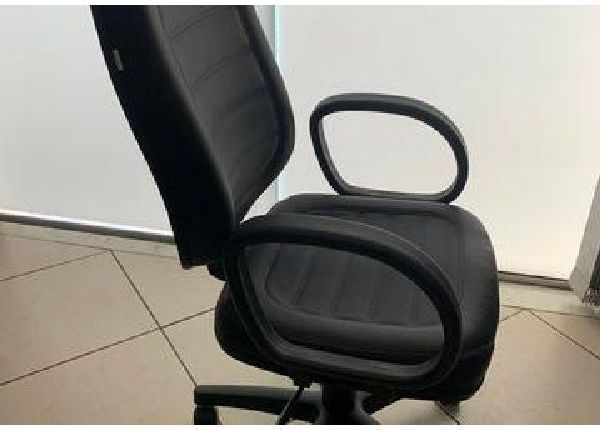 Cadeira Presidente - Mesas e cadeiras