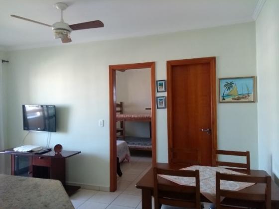 Apartamento 1 dormitório Centro da Vila Caiçara em Praia Grande