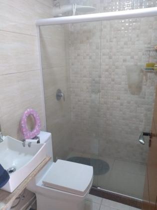 VENDO Casa Duplex em Teresópolis RJ em Excelente Condomínio - 4 Quartos - 5 Banheiros - Lazer Completo