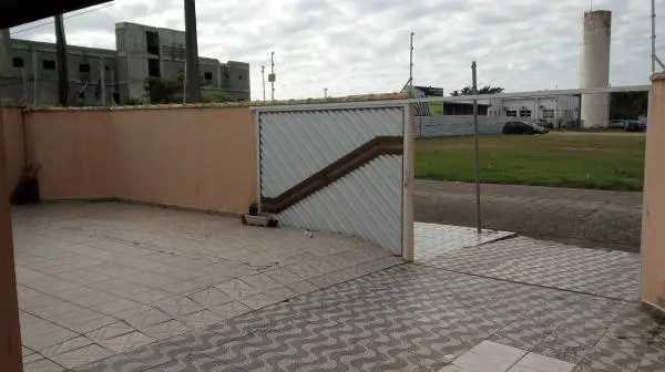 Casa a venda com 03 quartos no  Res. Parque D'Aville - Peruíbe/SP