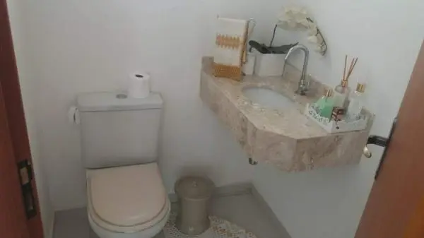 CASA TÉRREA DE 300M2 COM 03 SUÍTES - JD DO LAGO - ATIBAIA/SP