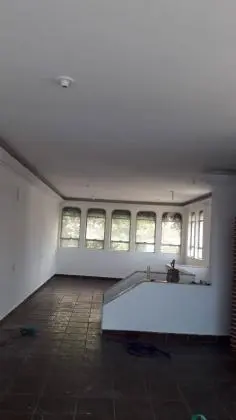 Alugo Sala comercial Com 2 banheiros no 1º Andar com 68 m2