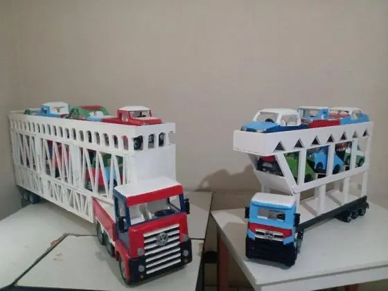 Brinquedos em madeira pura