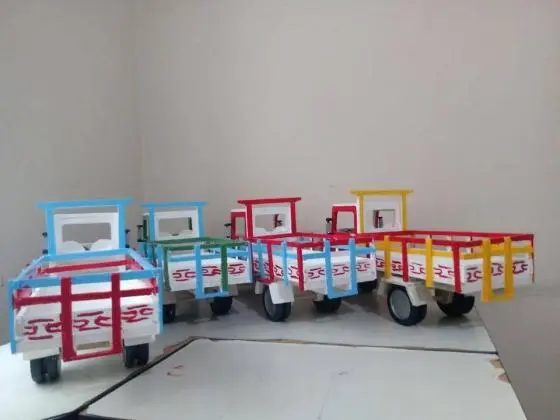 Caminhão Carroceria de brinquedo em madeira (Grande)