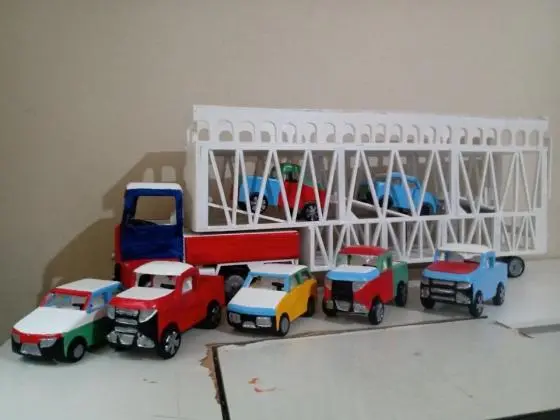 Carreta cegonha de brinquedo em madeira pura (completa)