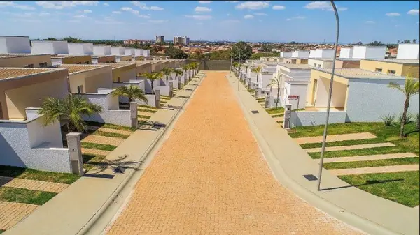 Casa de Condomínio com 3 Quartos e 2 banheiros à Venda, 112 m2 por R$ 369.900