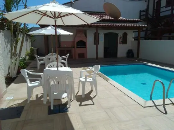 VENDO BELÍSSIMA CASA DE PRAIA OU RESIDÊNCIA BRAGA - CABO FRIO, PISCINA, SAUNA, CHURRASQUEIRA E 2 VAGAS OU PERMUTO TERESÓPOLIS