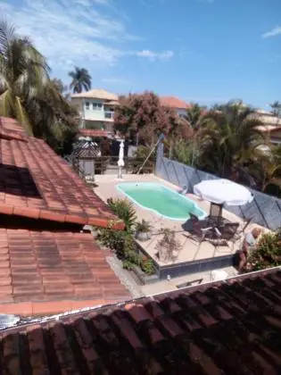 VENDO BELÍSSIMA CASA EM CONDOMÍNIO EM PONTA GROSSA  - MARICÁ, PISCINA OU PERMUTO ICARAÍ, J. ICARAÍ OU INGÁ