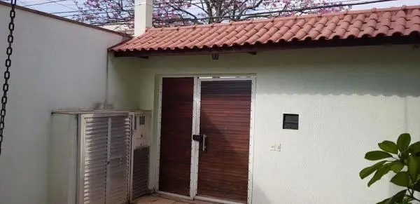 Casa em Quitaúna com 5 quartos e 8 banheiros
