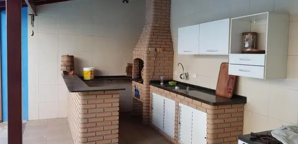 Casa em Quitaúna com 5 quartos e 8 banheiros