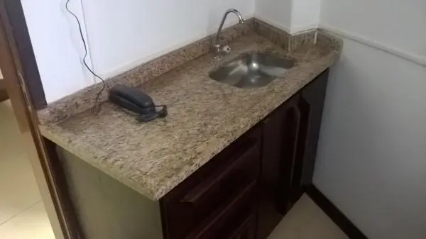 sala comercial com 43 m2, mobiliada e decorada no centro do Rio de Janeiro