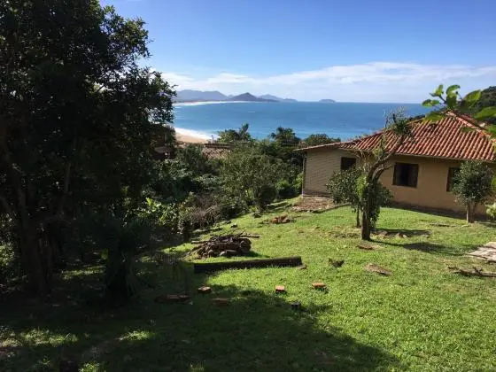 Terreno com 1.200m2 com 3 casas - Paria da Gamboa - Garopaba