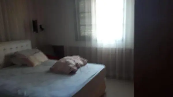 VENDO BELÍSSIMA CASA COM APTO ANEXO EM ARARUAMA NO COQUEIRAL, PRÓXIMO AO BARBUDO, PISCINA, SAUNA E 5 VAGAS