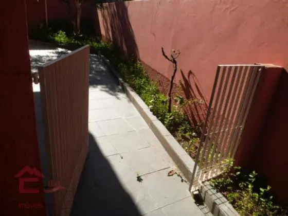 Oportunidade em Cotia! Casa térrea, 3 Dorm, Quintal e Churrasqueira