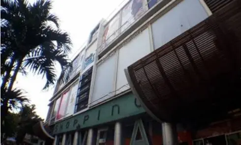 SHOPPING DA GÁVEA - Loja 75 m2 na parte debaixo (95m2 com jirau de cima de 20 m2) Venda 2.300.000 Reais