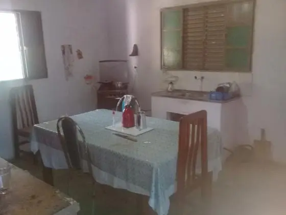 Sítio com lago e piscina