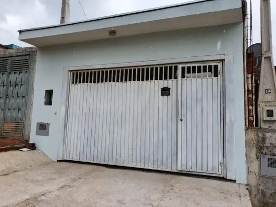 Sobrado próximo a serra