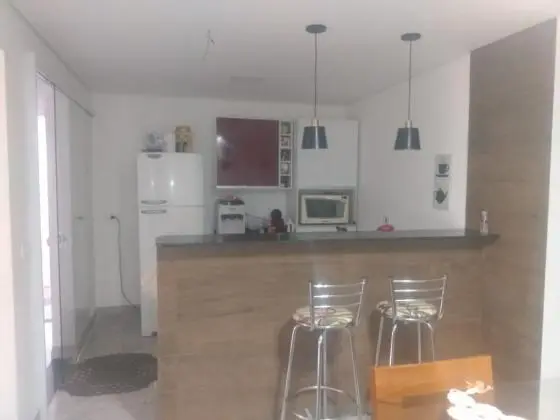Casa em condomínio fechado sobrado