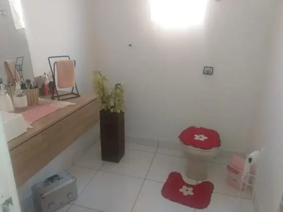 Casa em condomínio fechado sobrado
