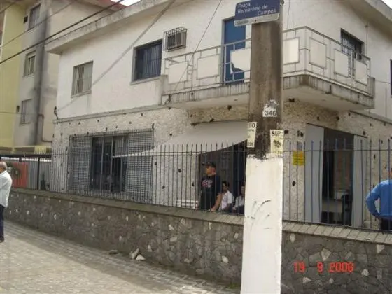 Sobrado comercial em excelente ponto central de São Vicente