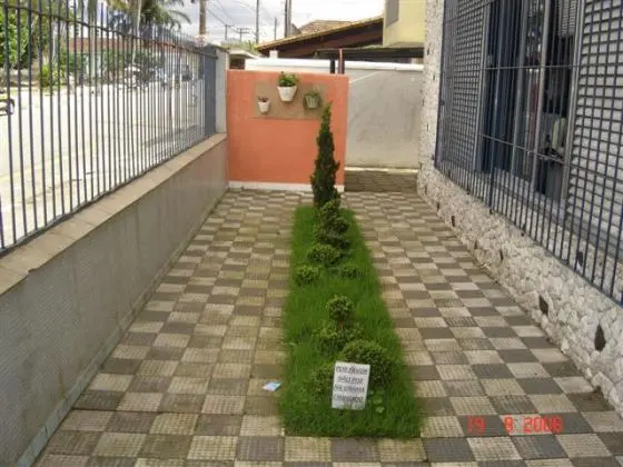 Sobrado comercial em excelente ponto central de São Vicente