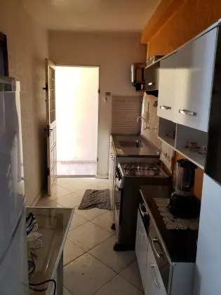 Vendo casa de 2 quartos, lote de 175m2
