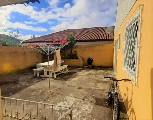 VENDO OU TROCO CASA EM CURITIBA