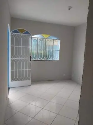 2 Casas independentes- Rio da Prata