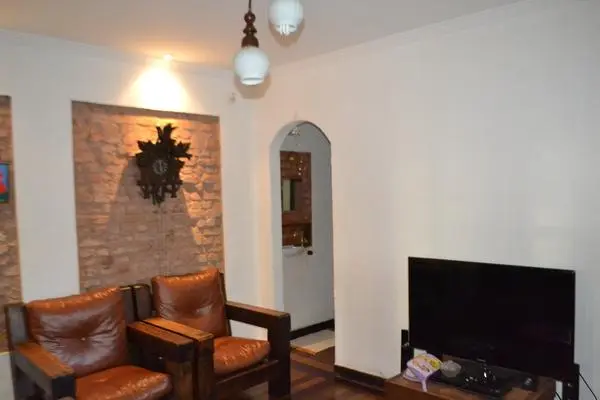 IMÓVEL RESIDENCIAL OU COMERCIAL - APARTAMENTO DE 140 M2 (UM POR ANDAR)