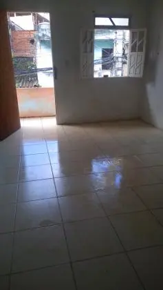 Vendo uma casa com a laje.
