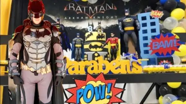 Batman Cover Personagens Vivos Festas Infantil Armadura