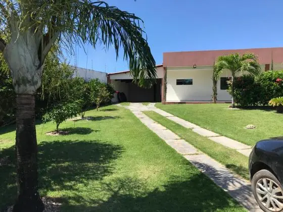Alugo casa de alto padrao pra eventos e festas