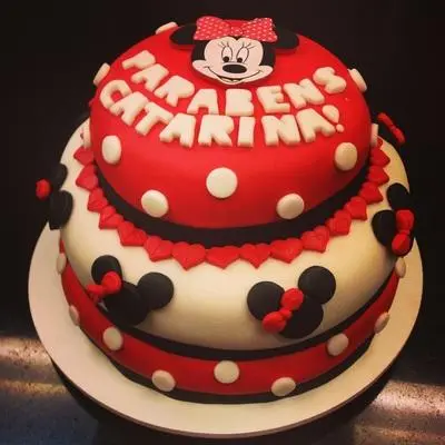 Bolo de 3 Andares em Pasta Americana da Minnie