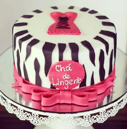 Bolo de Pasta Americana Chá de Lingerie Zebrinha - Essence Candy 1