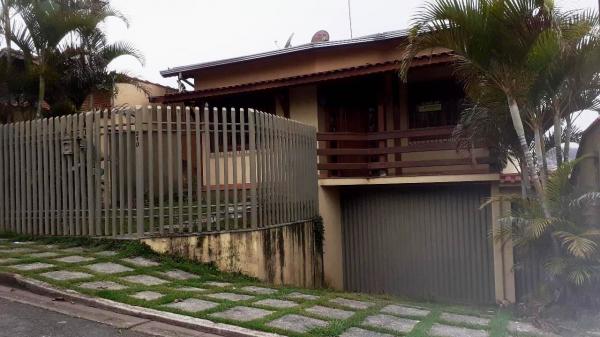 Casa a Venda Poços de Caldas MG - Jardim Ipê - R$600.000,00