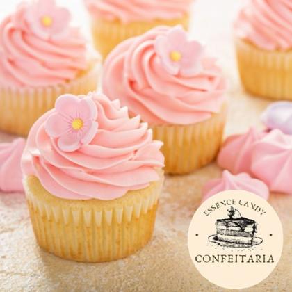 Cupcake de Chantilly Rosa com Decoração de Flor em Pasta Americana - Essence Candy