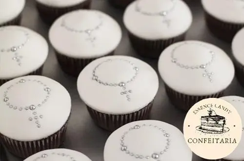 Cupcake de Pasta Americana Batizado - Essence Candy