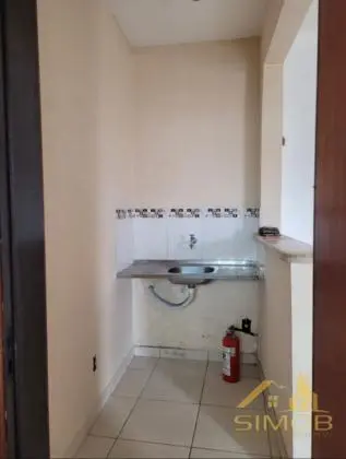 Sala comercial com banheiro próximo ao shopping